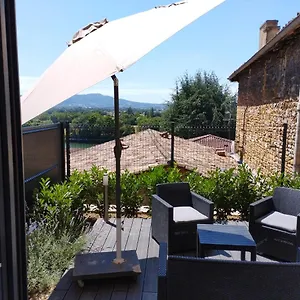 Apartment Trevoux: Loft Ravissant Avec Terrasse, Trévoux